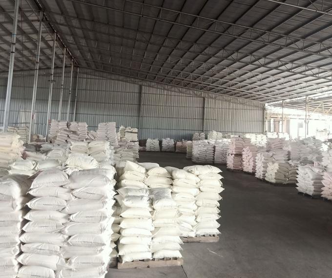 Catégorie blanche d'industrie de poudre de bâti de mélamine de 99,8% 3