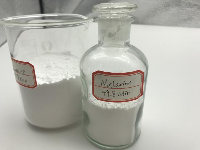 Mélamine Crystal Powder Industrial Grade CAS 9003-08-1 du carton 99,8% 2