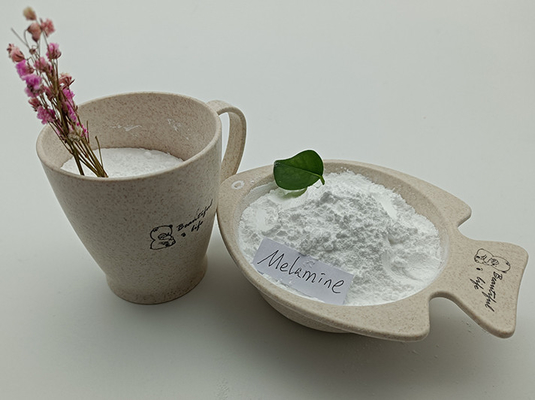 Un bon prix. Mélamine Crystal Powder Industrial Grade CAS 9003-08-1 du carton 99,8% en ligne