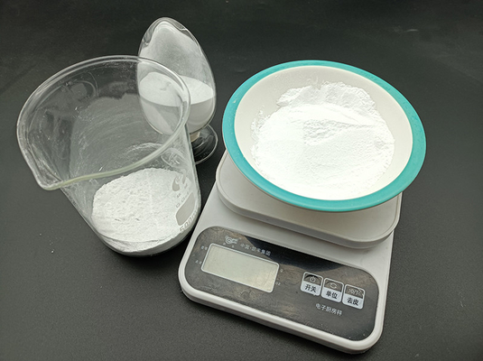 Un bon prix. Urée de mélamine de 30% moulant la poudre composée pour le ménage ou la vaisselle en ligne