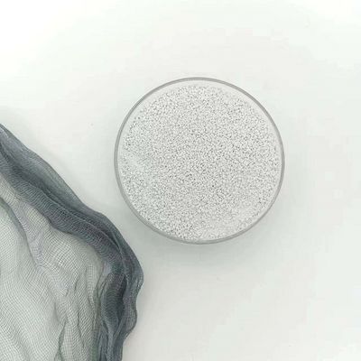 Un bon prix. Granule de formaldéhyde d'urée de matière première de couverture de siège des toilettes de mélamine de 30% en ligne