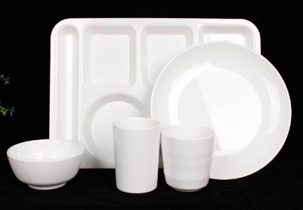 Un bon prix. Vaisselle de table en mélamine de couleur blanche en plastique pour cuisine en ligne