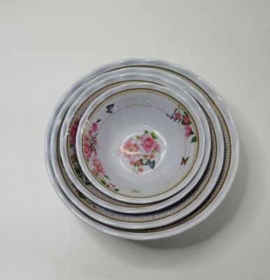 Un bon prix. Un bol de mélamine facile à nettoyer avec un aspect en céramique et une couleur vive en ligne