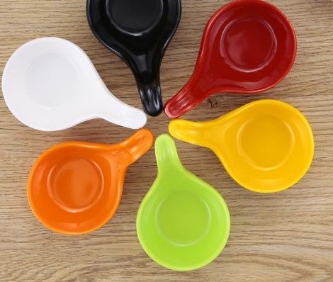 Un bon prix. Poudre de résine composée de moulage de mélamine pour ustensiles de table moulés par compression en ligne