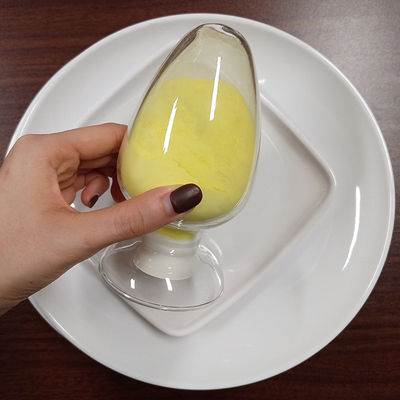 Un bon prix. Jaune, poudre de moulage à 70% de pureté de mélamine avec des quantités mineures d'additifs à usage spécial pour ustensiles de table en mélamine en ligne