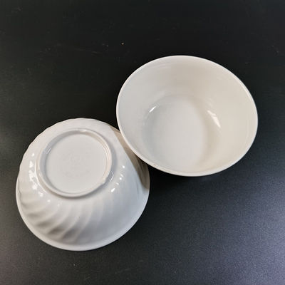 Poudre de moulage à la résine de mélamine de bonne liquidité pour ustensiles de table blancs purs