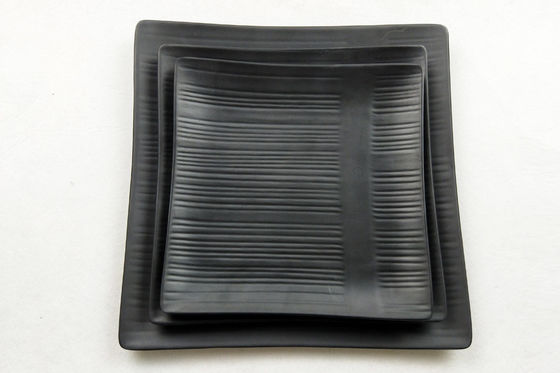 Un bon prix. Bouteille en mélamine mat noir incassable en gros - Vaisselle de style coréen résistante aux rayures en ligne