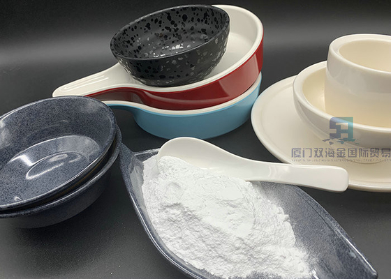 Un bon prix. Poudre de glaçage adaptée aux besoins du client de mélamine de couleur utilisée en faisant des produits de cuisine en ligne