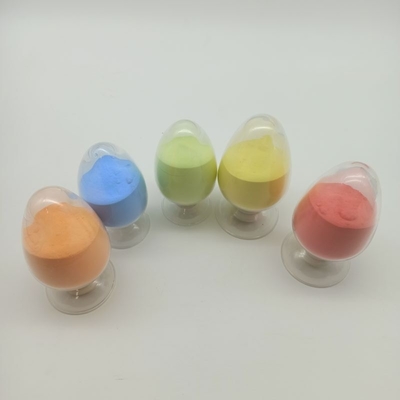 Un bon prix. Poudre de bâti de la mélamine C3H6N6, composé de bâti de la mélamine A5 en ligne
